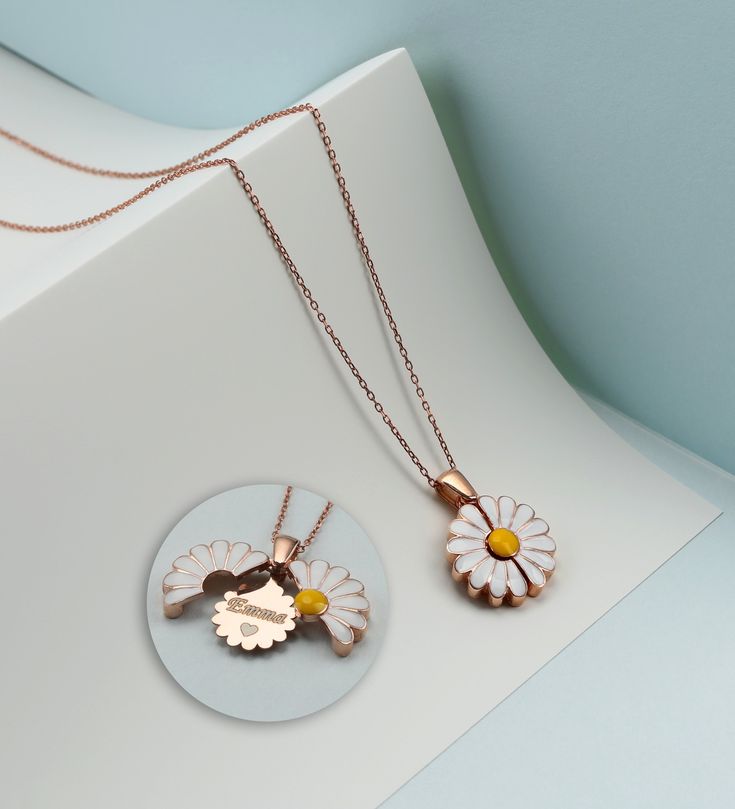 Collar Personalizado: Flor de Recuerdos
